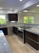 1330 NE 105th St in Miami Shores, FL - Building Photo - Building Photo