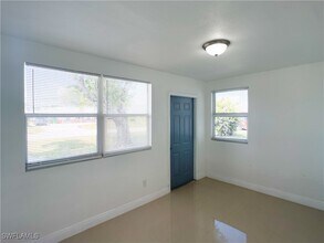 4839 Tudor Dr in Cape Coral, FL - Building Photo - Building Photo