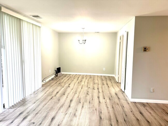 3358 Huntley Square Dr, Unit B2 in Temple Hills, MD - Building Photo - Building Photo