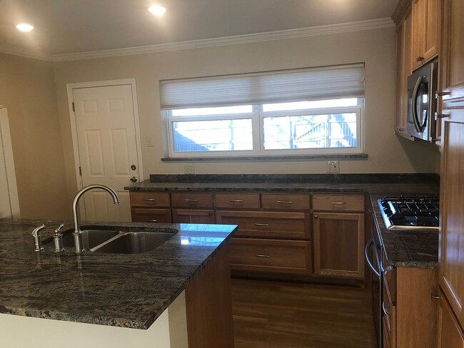 property at 1205 Fairfield St