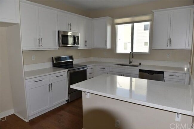 8166 Orangethorpe Ave in Buena Park, CA - Building Photo - Building Photo