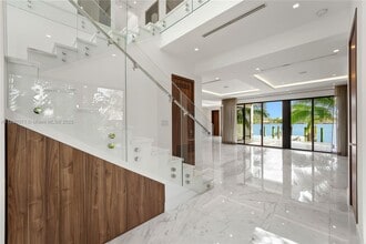 1311 Stillwater Dr in Miami Beach, FL - Building Photo - Building Photo