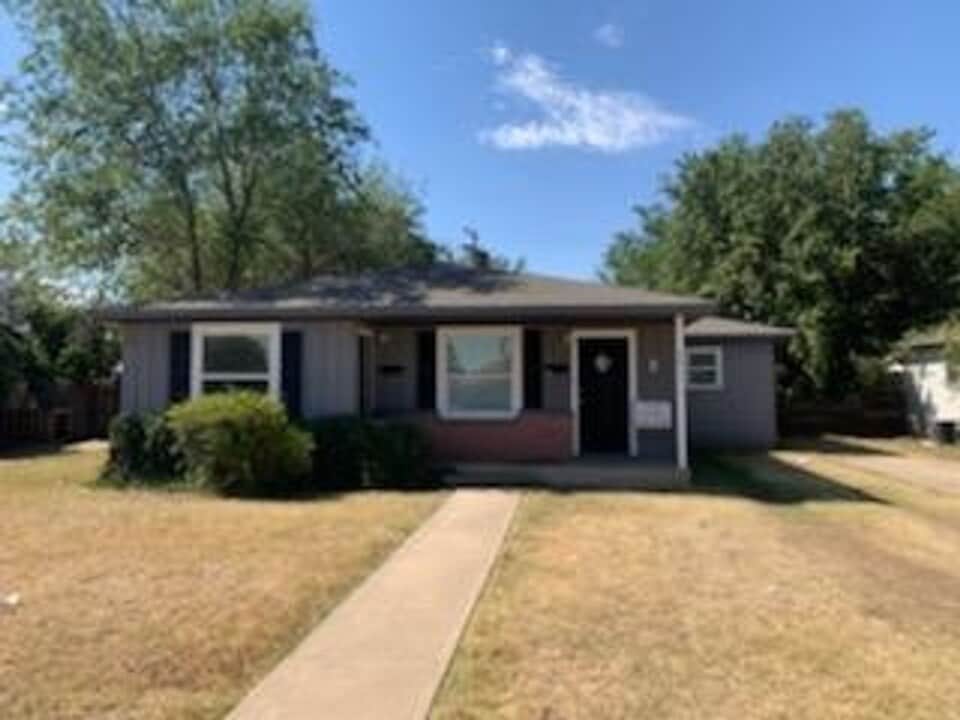 3311 35th St in Lubbock, TX - Building Photo
