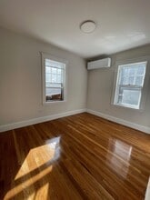 96 Walnut St, Unit 2 in Brookline, MA - Building Photo - Building Photo