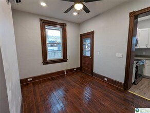 136 S 8th St in Easton, PA - Foto de edificio - Building Photo