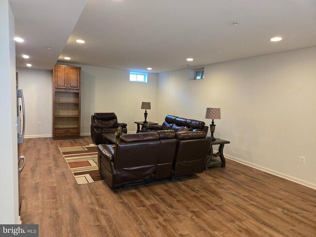 17 Moonlight Trail Ct in Silver Spring, MD - Building Photo - Building Photo