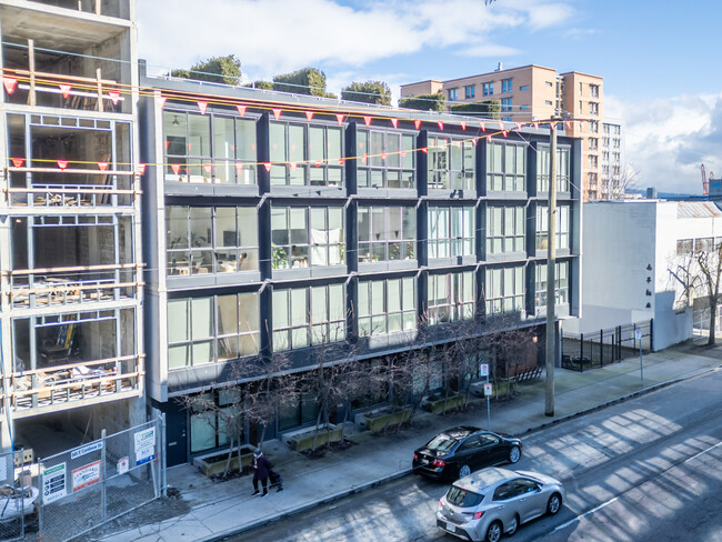 549 Cordova St E in Vancouver, BC - Building Photo - Building Photo