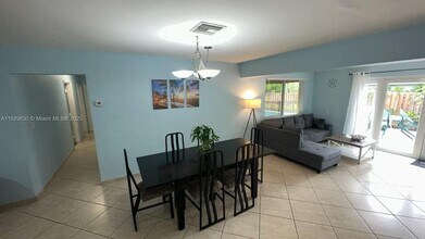 1601 Riverland Rd in Fort Lauderdale, FL - Building Photo - Building Photo