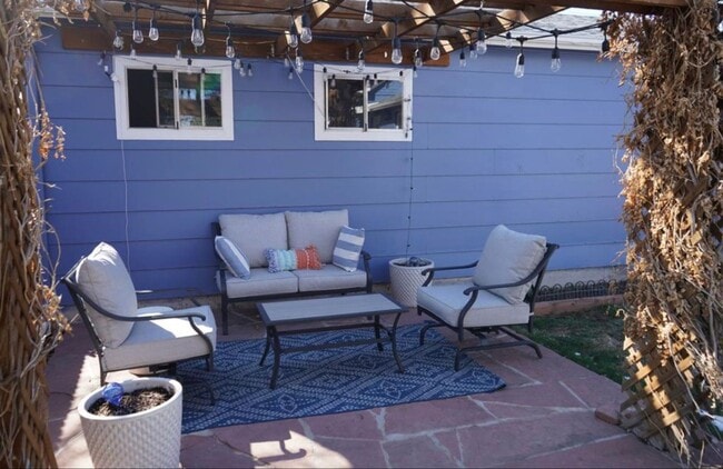 property at 1625 Utica St