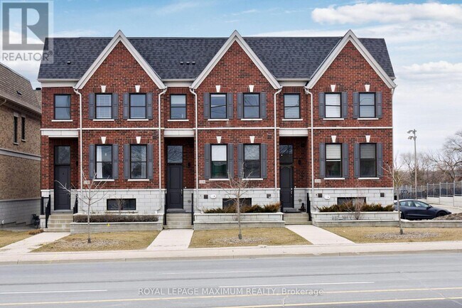 10290 Keele St