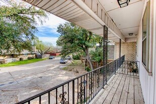 3623 Stables Ln in Dallas, TX - Building Photo
