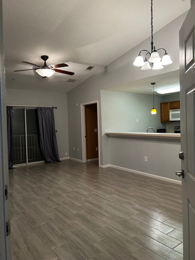 9690 Amarante Cir, Unit 13 in Jacksonville, FL - Building Photo - Building Photo