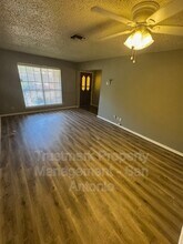 14303 Brook Hollow Blvd in San Antonio, TX - Building Photo - Building Photo