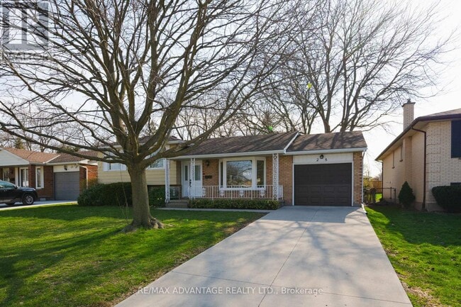 property at 26 Luton Crescent