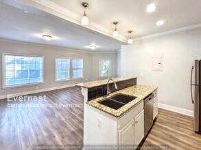 992 Lena St NW in Atlanta, GA - Building Photo - Building Photo