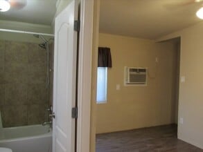 236 N Saguaro Dr, Unit #3 in Apache Junction, AZ - Foto de edificio - Building Photo