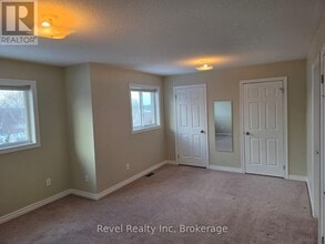 1026 Whitney Crescent in Midland, ON - Building Photo - Building Photo