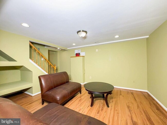 property at 11803 Drummond Ct