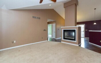 4003 Marigold Dr in Ames, IA - Foto de edificio - Building Photo