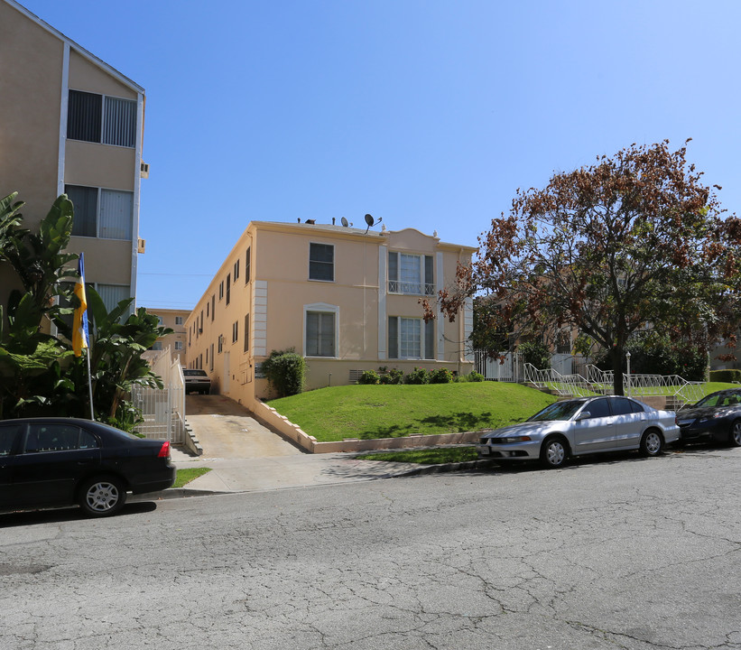 348 S Berendo St in Los Angeles, CA - Building Photo