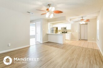 1103 Briarpark Way in Valrico, FL - Building Photo - Building Photo