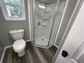 18 Waltess Rd, Unit 2 bedroom apartment in Lake Ronkonkoma, NY - Building Photo - Building Photo