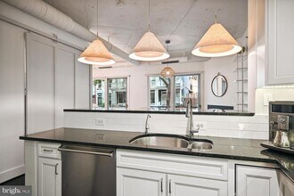 1700 Kalorama Rd NW in Washington, DC - Building Photo - Building Photo