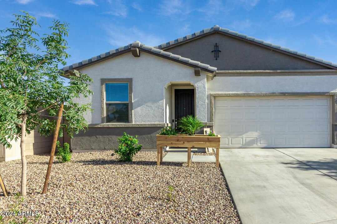 8263 E Jan Ave in Mesa, AZ - Foto de edificio