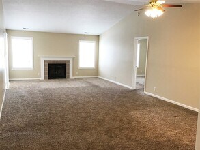 10136 Honeywell Ln in Indianapolis, IN - Building Photo - Building Photo