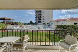 9400 S Ocean Dr in Jensen Beach, FL - Building Photo - Building Photo