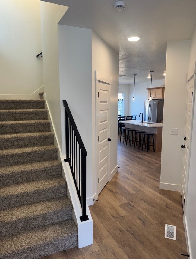 866 North St in Saratoga Springs, UT - Building Photo - Building Photo