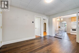 1062 Lena Ave in Windsor, ON - Building Photo - Building Photo
