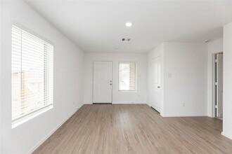 7347 Greenbriar Cayon Ln in Katy, TX - Building Photo - Building Photo
