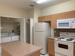 1627 SE 31st Ct-Unit -1627 in Homestead, FL - Building Photo - Building Photo