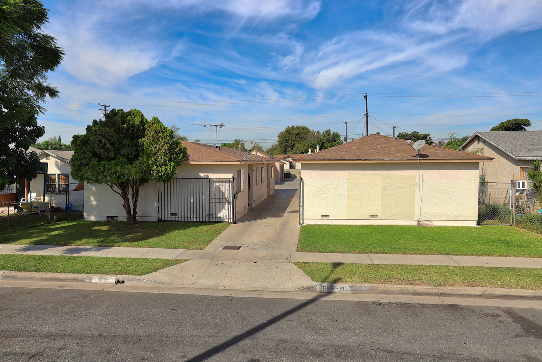 6519 Darwell Ave in Bell Gardens, CA - Building Photo