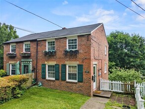 529 Beaver St in Leetsdale, PA - Building Photo - Building Photo