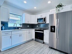 1814 E Emma St in Tampa, FL - Foto de edificio - Building Photo