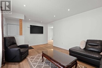 18637 Hurontario St in Caledon, ON - Building Photo - Building Photo