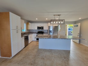 74-5166-5166 Puuhalo St in Kailua Kona, HI - Building Photo - Building Photo