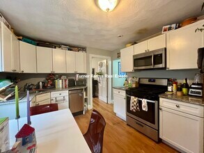 309 Highland Ave, Unit A in Somerville, MA - Building Photo - Building Photo