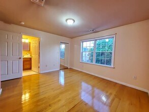 27 Jewett Ave in Jersey City, NJ - Building Photo - Building Photo