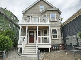 327 Highland Ave, Unit 3 in Somerville, MA - Building Photo