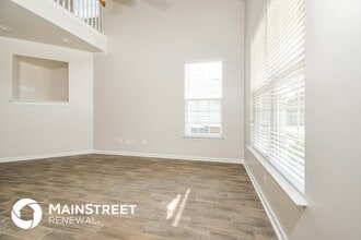 5433 Sky Hill Dr in McLeansville, NC - Foto de edificio - Building Photo