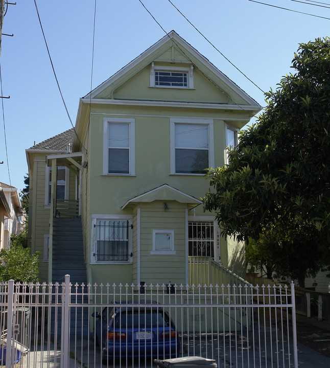 1942 E 22nd St in Oakland, CA - Building Photo