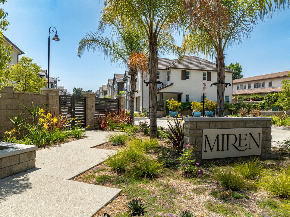 Miren in Arcadia, CA - Foto de edificio