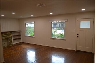 2603 Centenary St in Houston, TX - Building Photo - Building Photo