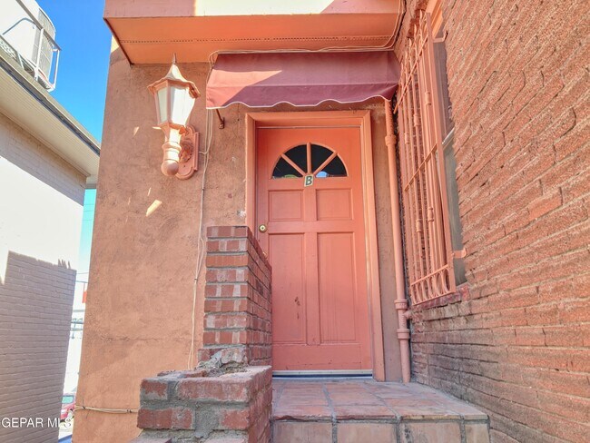 1308 Montana Ave in El Paso, TX - Building Photo - Building Photo