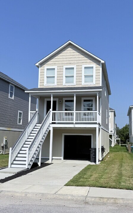 16 Island Breeze Ln in Beaufort, SC - Building Photo