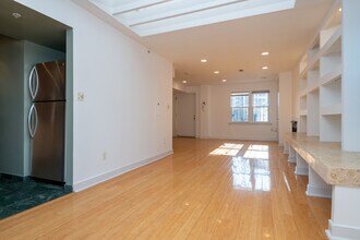 1123 5th St NW in Washington, DC - Building Photo - Building Photo