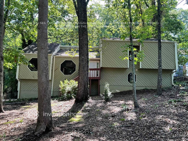 property at 2057 Kinridge Ct